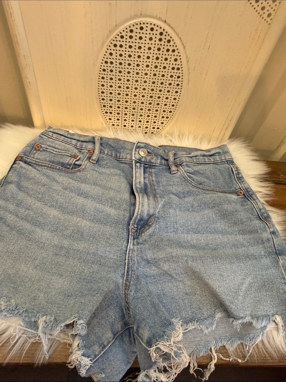 American Eagle high rise shorts  sz-10